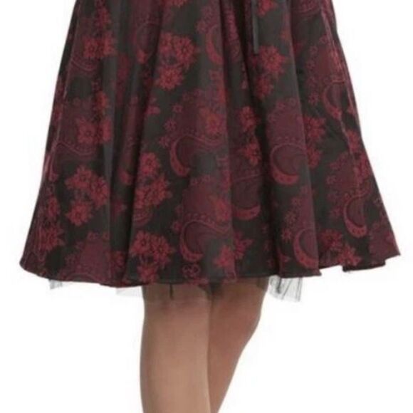 🍒 HEARTS & ROSES Red Black Brocade Sleeveless Lace Up Corset Full Dress Small - Picture 5 of 10